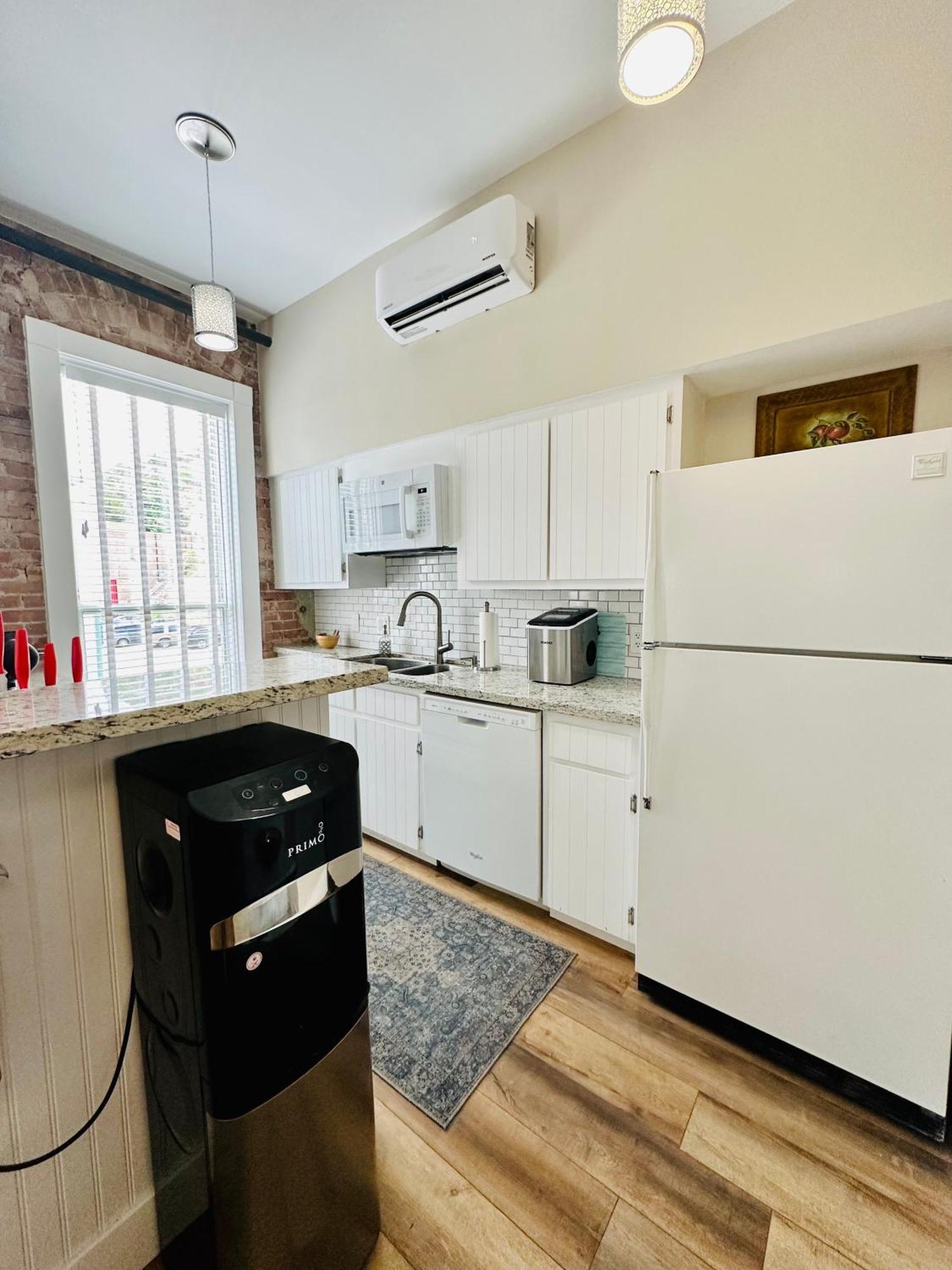 Bisbee Brownstone Suites エクステリア 写真