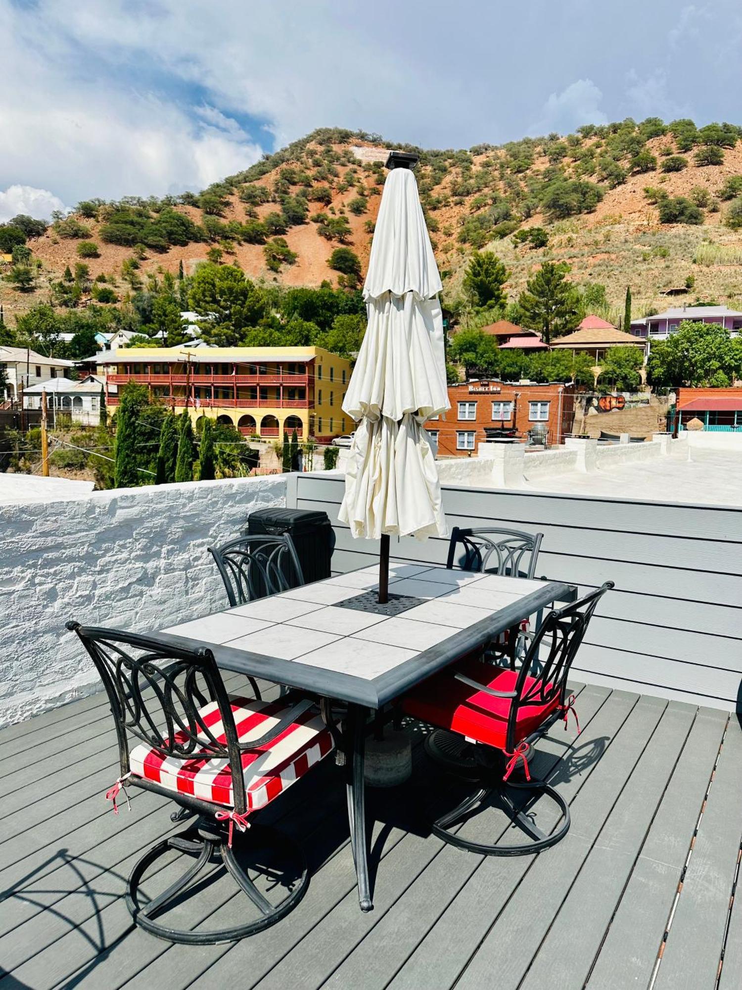 Bisbee Brownstone Suites エクステリア 写真