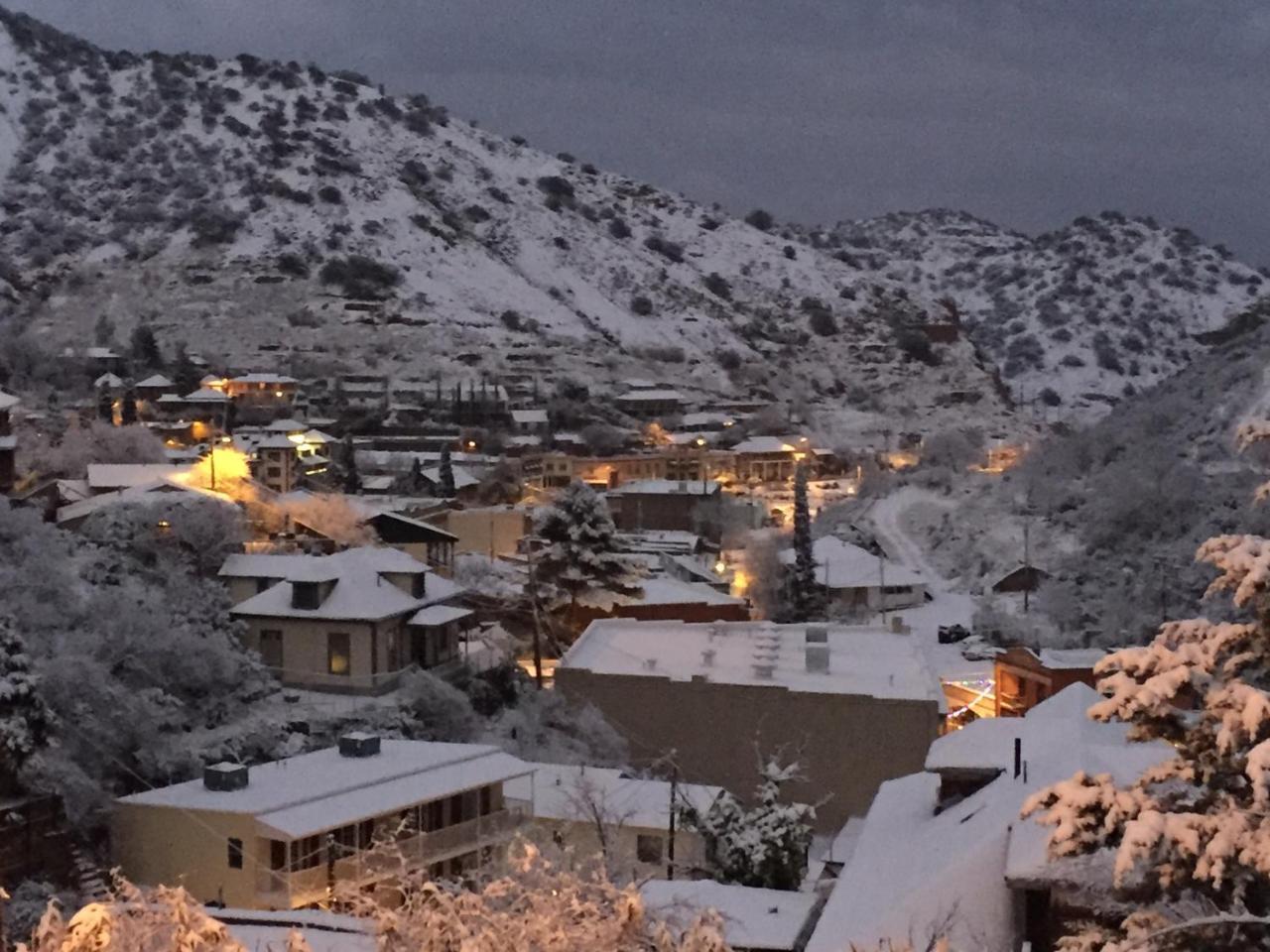 Bisbee Brownstone Suites エクステリア 写真