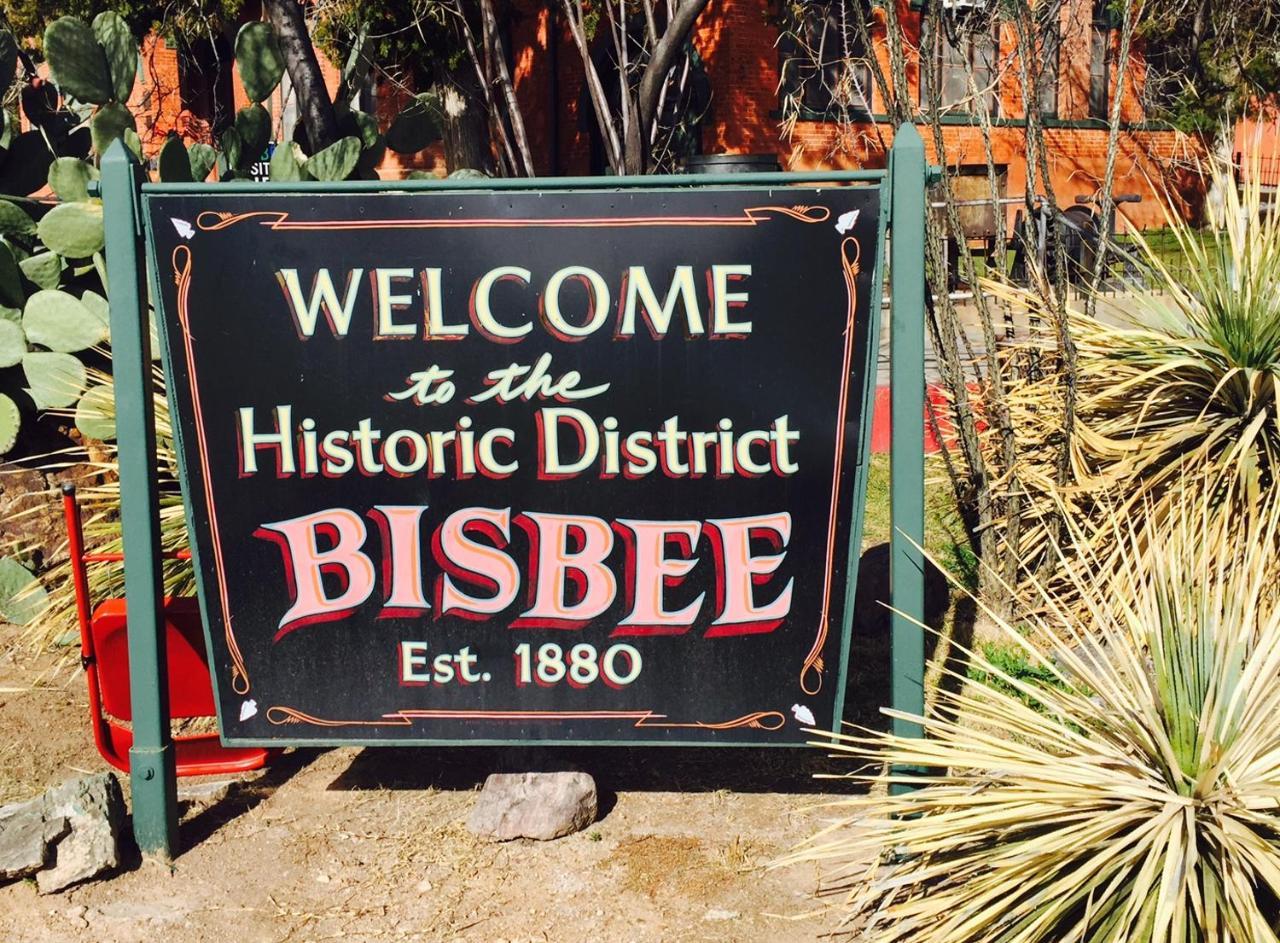 Bisbee Brownstone Suites エクステリア 写真