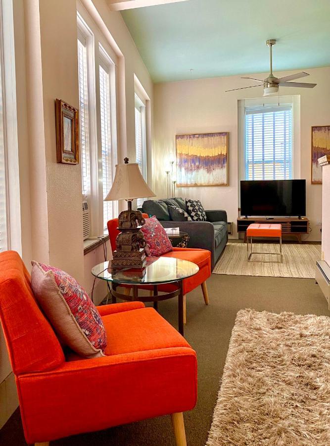 Bisbee Brownstone Suites エクステリア 写真